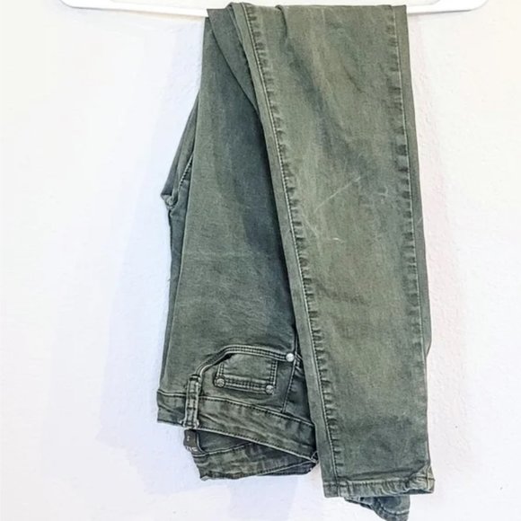 Olive Green Skinny Jeans - Picture 3 of 4